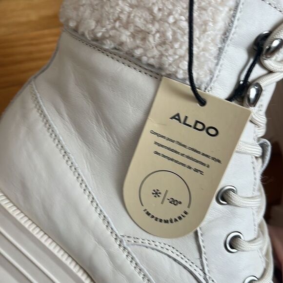 Aldo Nydoremas White Leather Sherpa Trim Lace Up Lug Sole Booties Size 7 - Picture 4 of 8